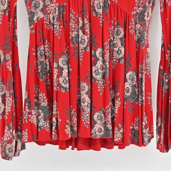 FREE PEOPLE Top Womens Size XS Speak Easy Red Floral V Neck Bell Sleeve Babydoll - Picture 3 of 12